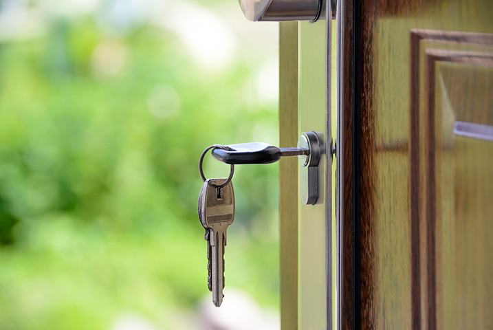 A2B Locks are able to provide local locksmiths in De Beauvoir Town to repair your broken locks. 